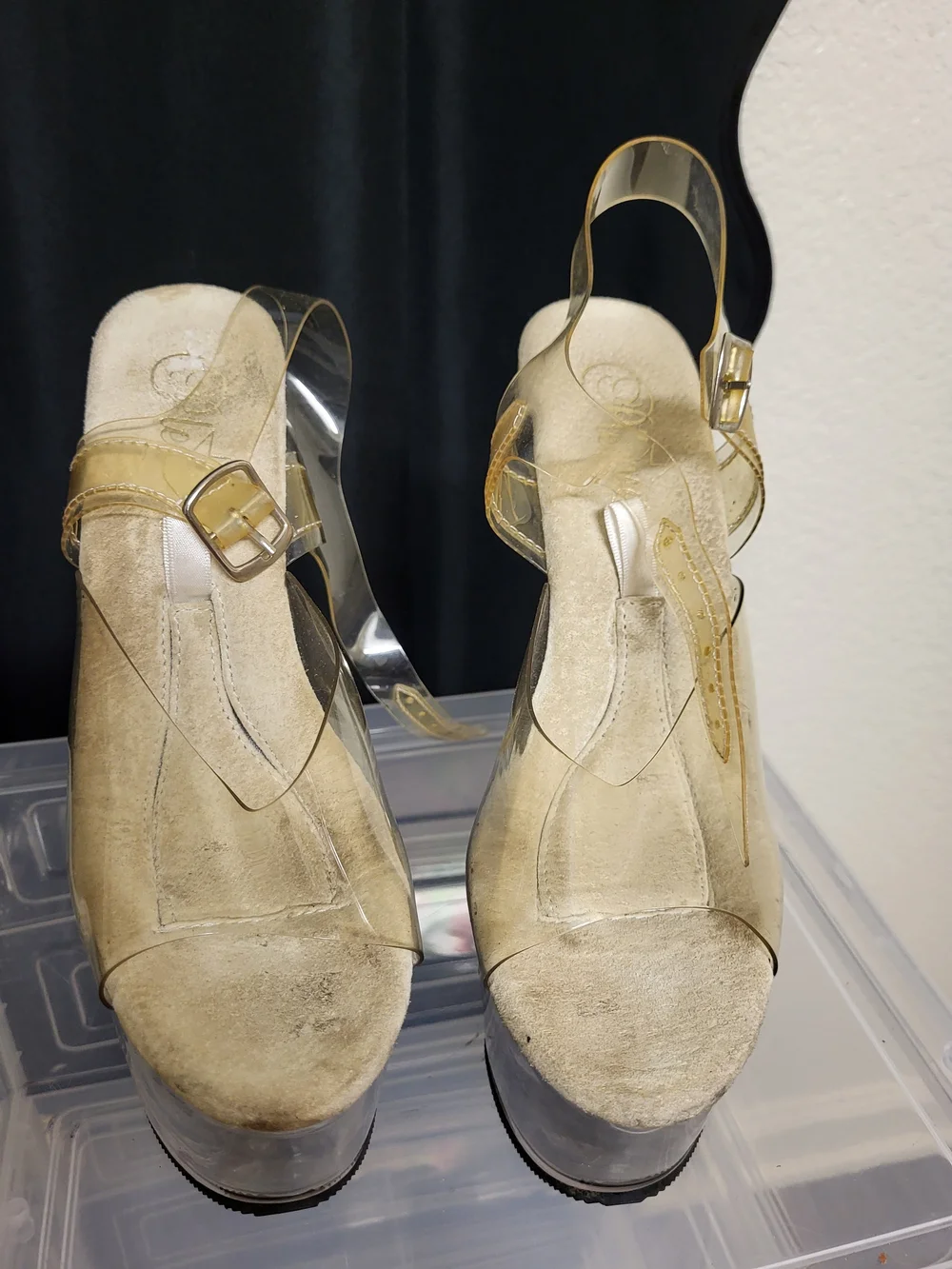 N/A elegant clear